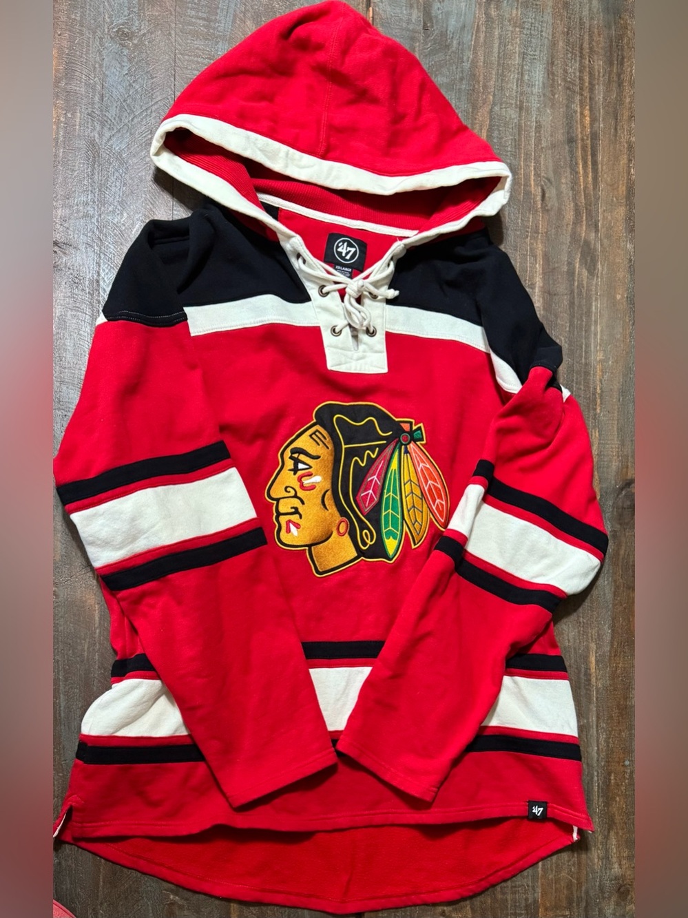 Chicago Blackhawks lacer hoodie. #9 Bobby Hull.
47 brand. Size XXLarge